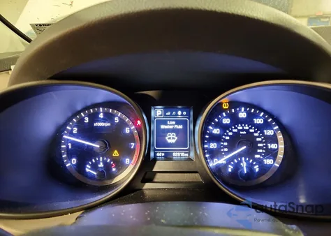 2017 Hyundai Santa Fe Se from USA, damaged, VIN KM8SMDHF1HU210104